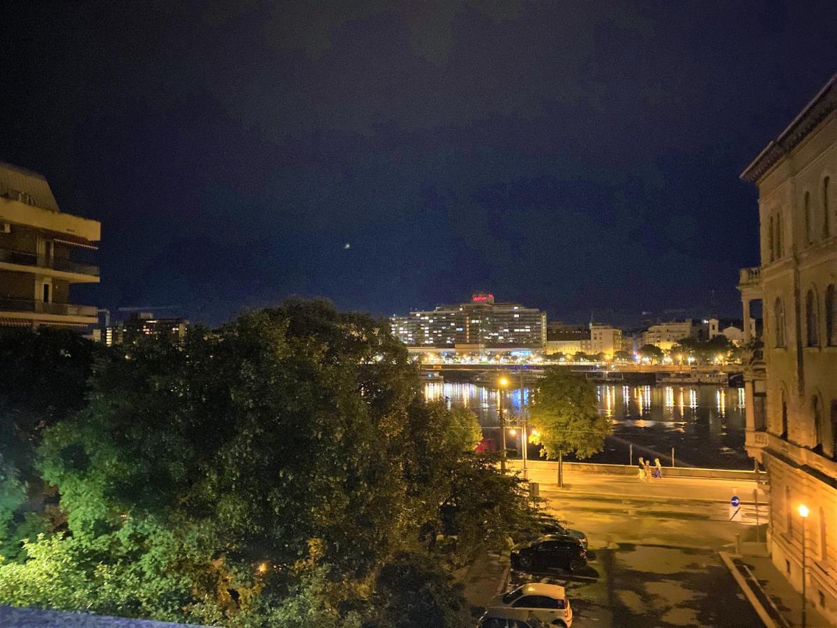 Danube View Artapartment With Balcony Budapest Exterior foto
