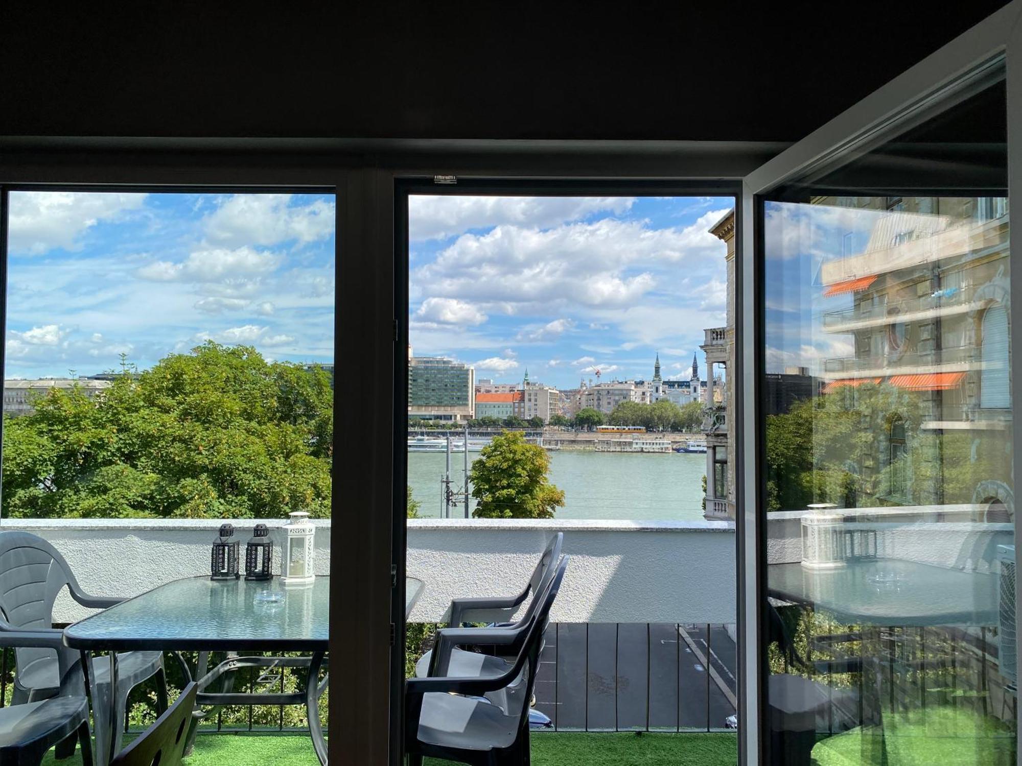 Danube View Artapartment With Balcony Budapest Exterior foto